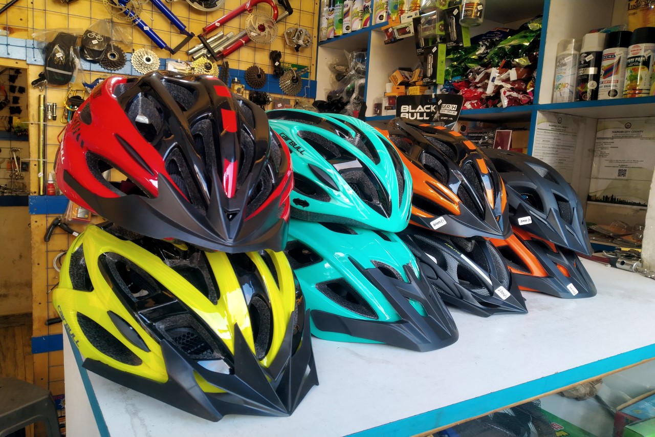 Cairbull Helmets (Large, Medium)