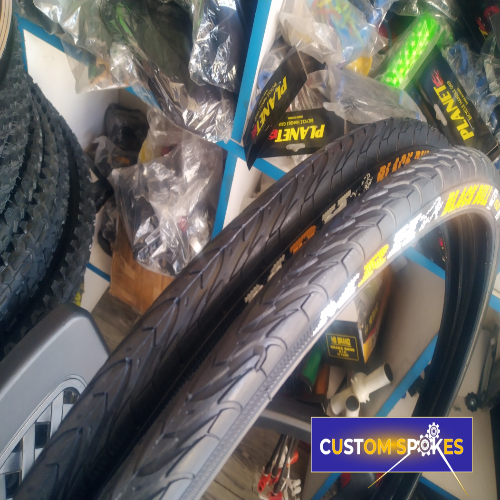 MRH 700x38C Bicycle Tyres