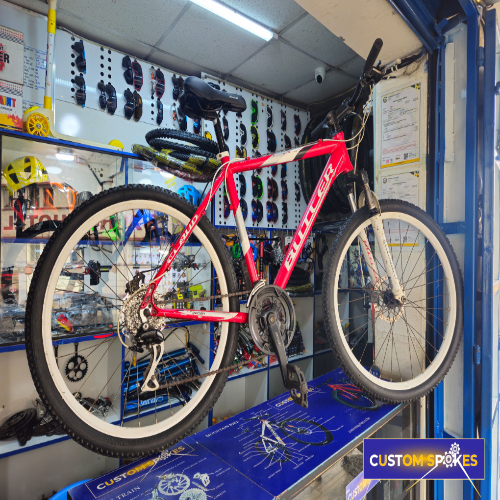 EX UK Claud Butler Size 26 Bicycle